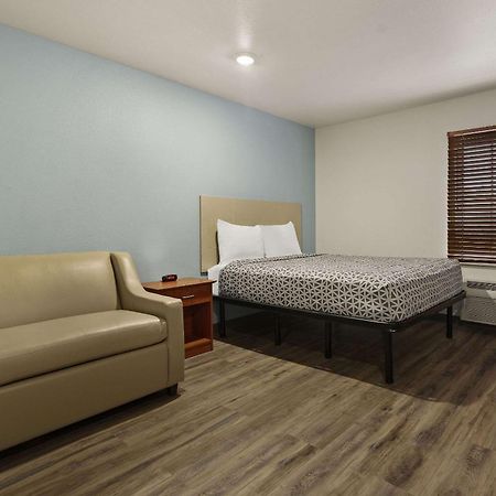 Woodspring Suites Greenville ซิมป์สันวิลล์ ภายนอก รูปภาพ